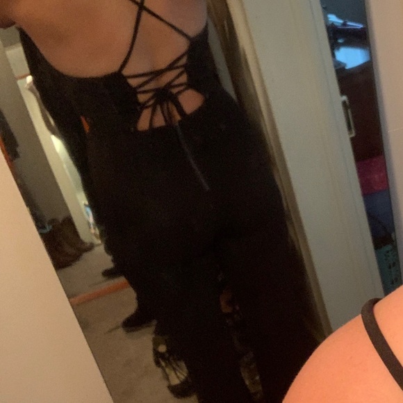 Black Jumpsuit 🖤 - Picture 2 of 8